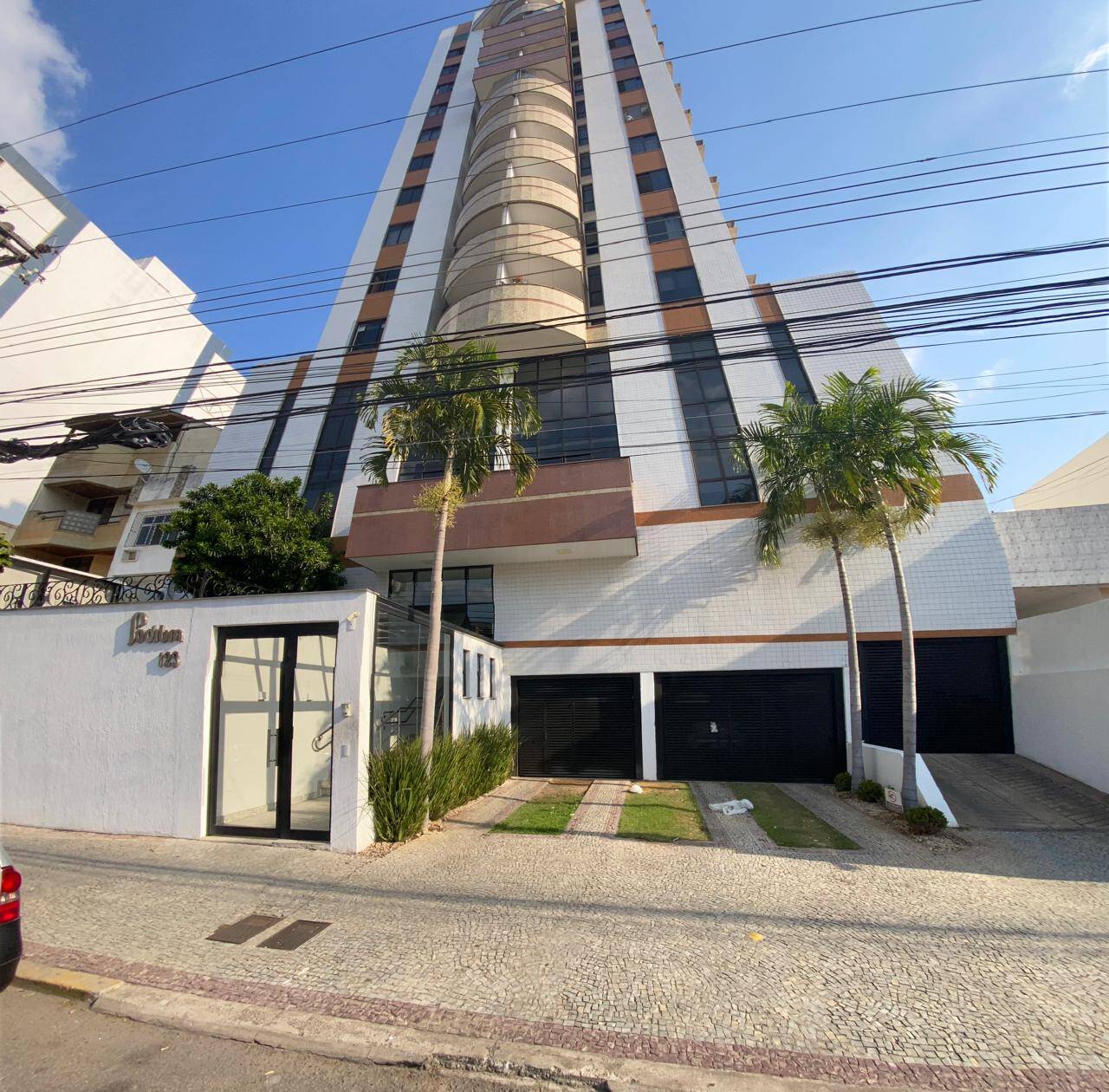 #495 - Apartamento para Venda em Campos dos Goytacazes - RJ