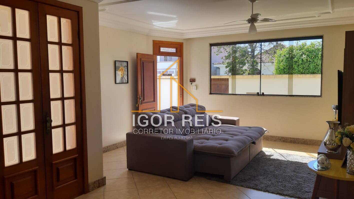 Casa à venda com 3 quartos, 127m² - Foto 11