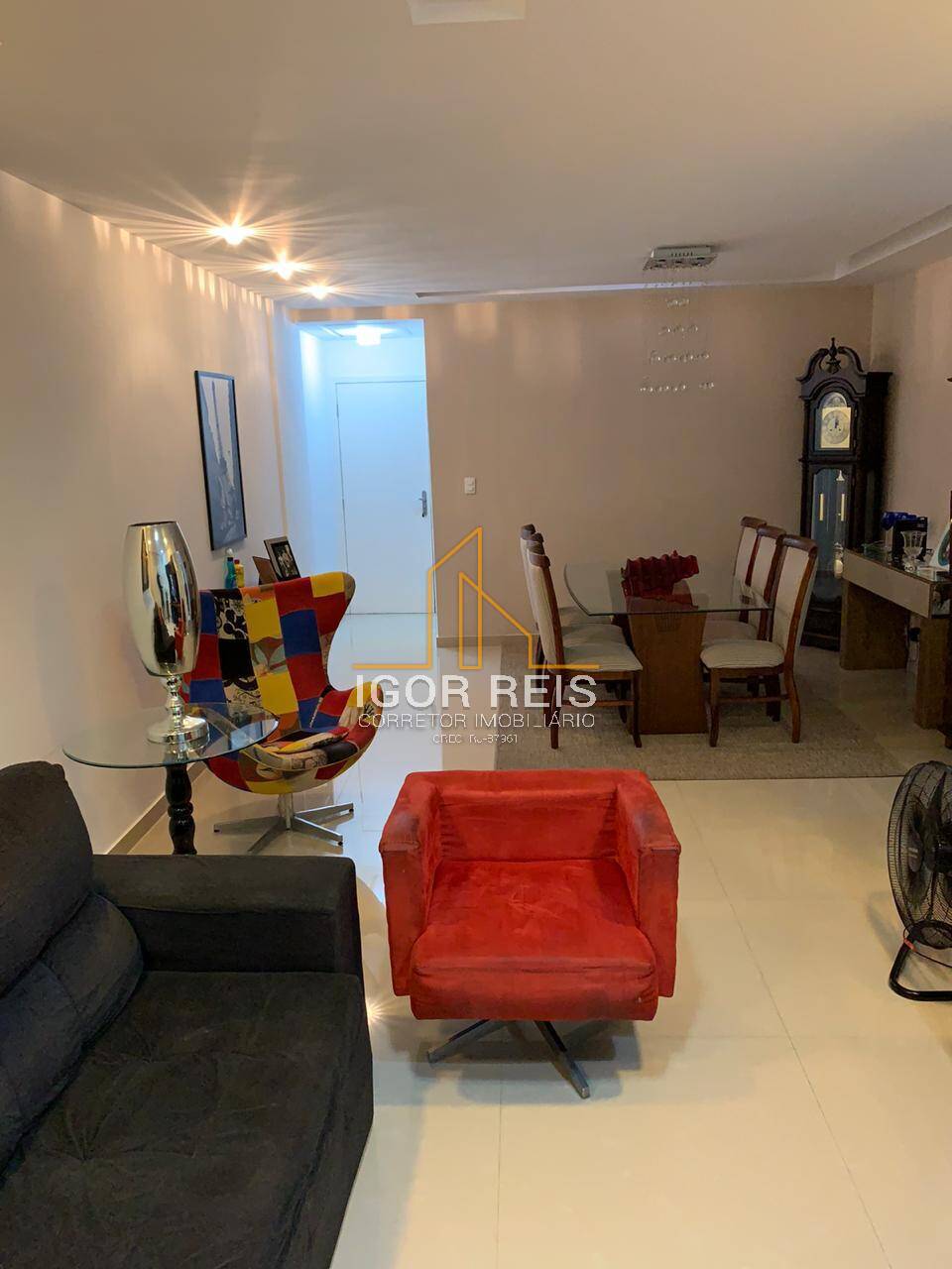 Apartamento à venda com 3 quartos, 128m² - Foto 3