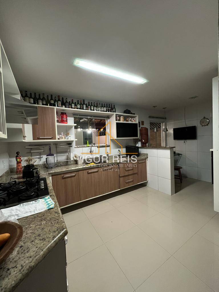 Casa à venda com 3 quartos, 180m² - Foto 6