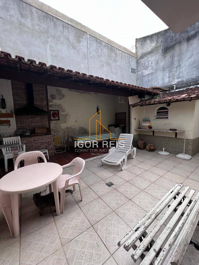 Casa à venda com 4 quartos, 161m² - Foto 13