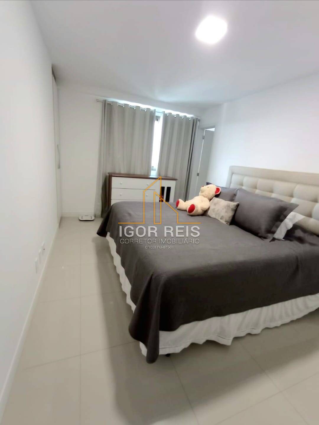 Apartamento à venda com 3 quartos, 115m² - Foto 3