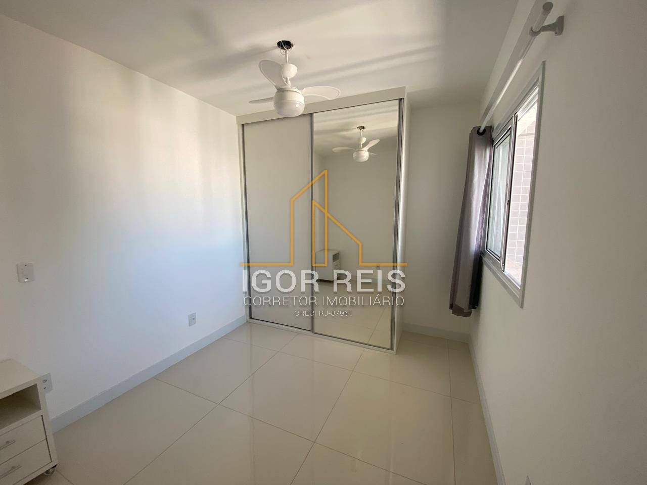 Apartamento para alugar com 3 quartos, 93m² - Foto 11