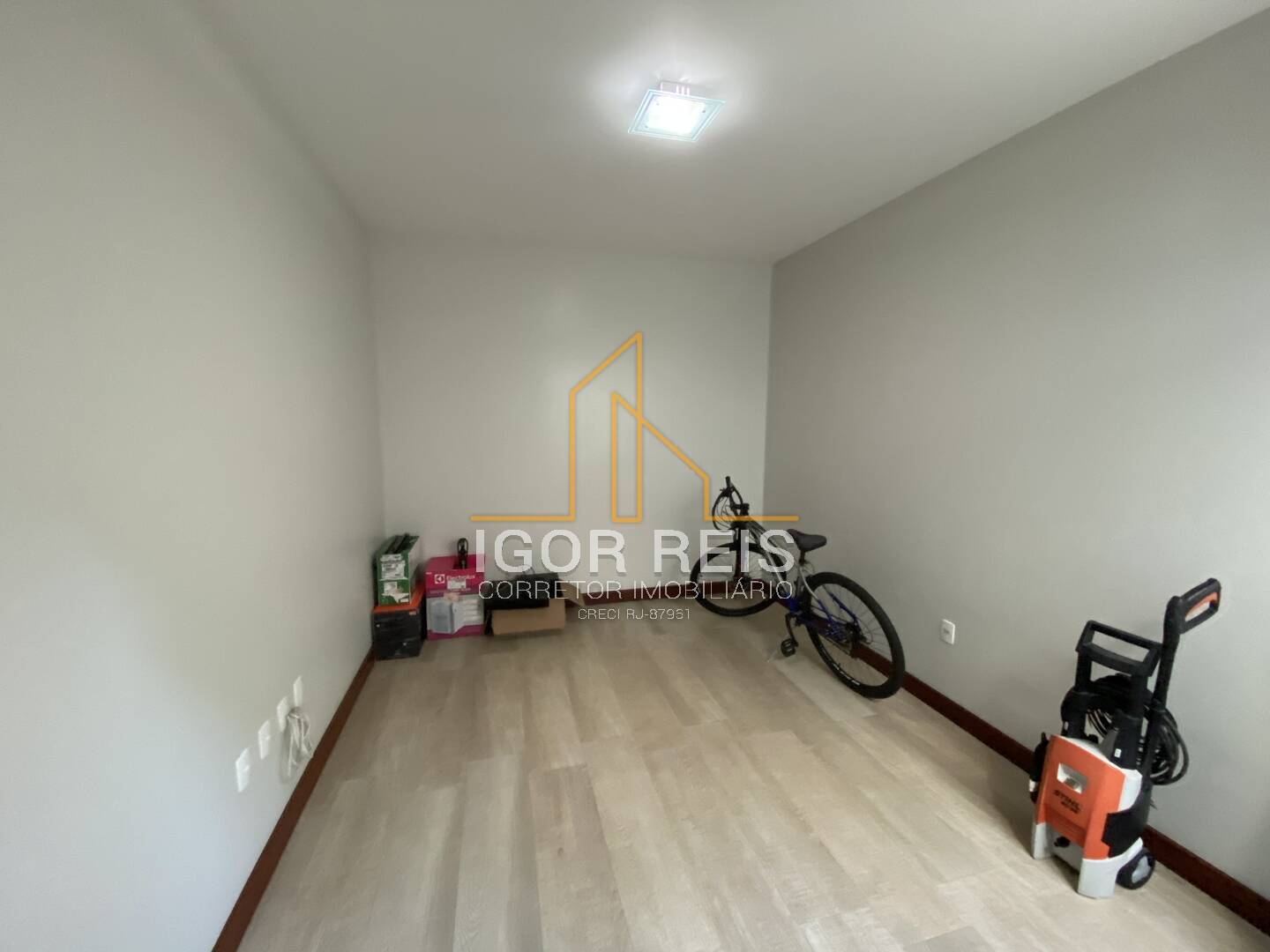 Casa à venda com 3 quartos, 260m² - Foto 11