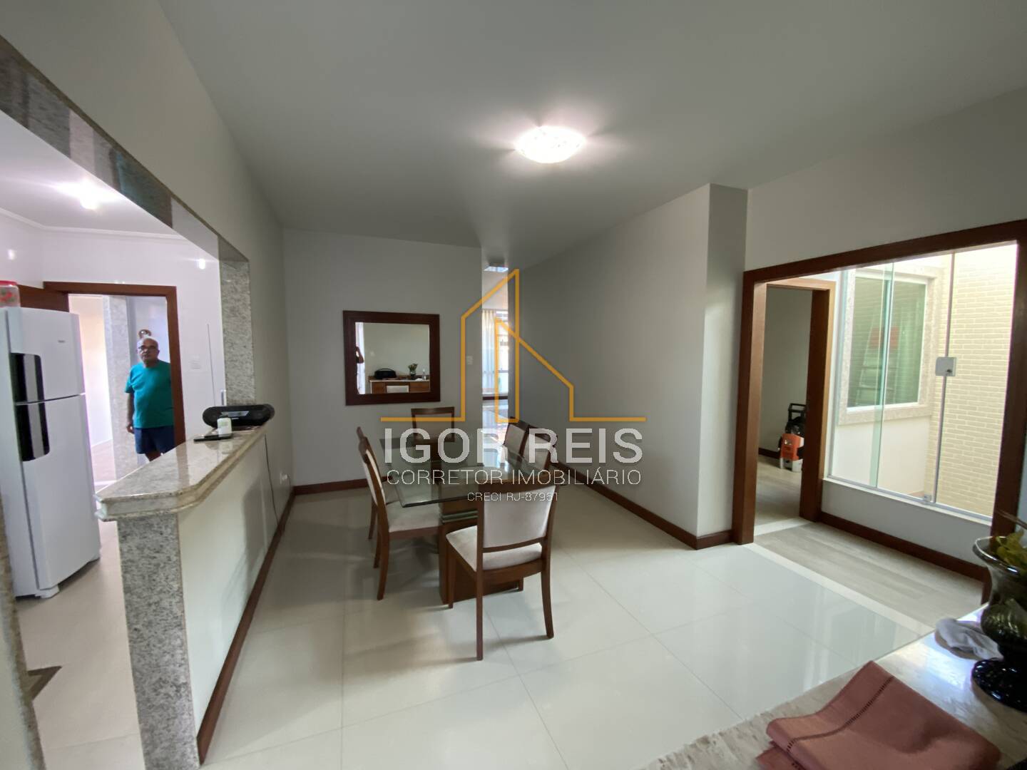 Casa à venda com 3 quartos, 260m² - Foto 5