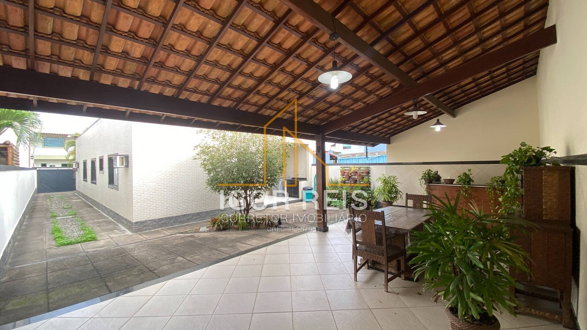 Casa de Condomínio à venda com 3 quartos, 300m² - Foto 15