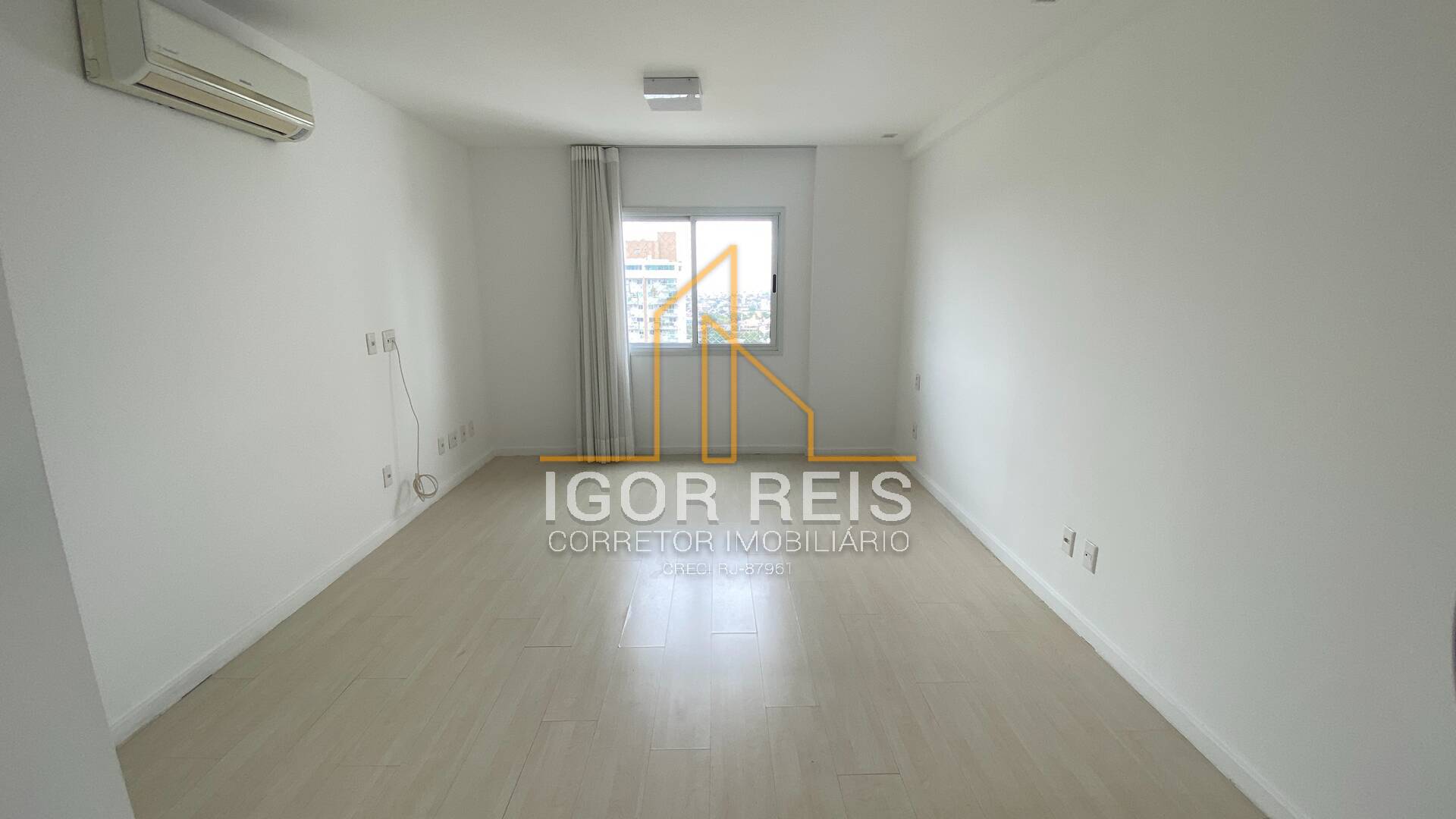 Apartamento para alugar com 3 quartos, 200m² - Foto 14