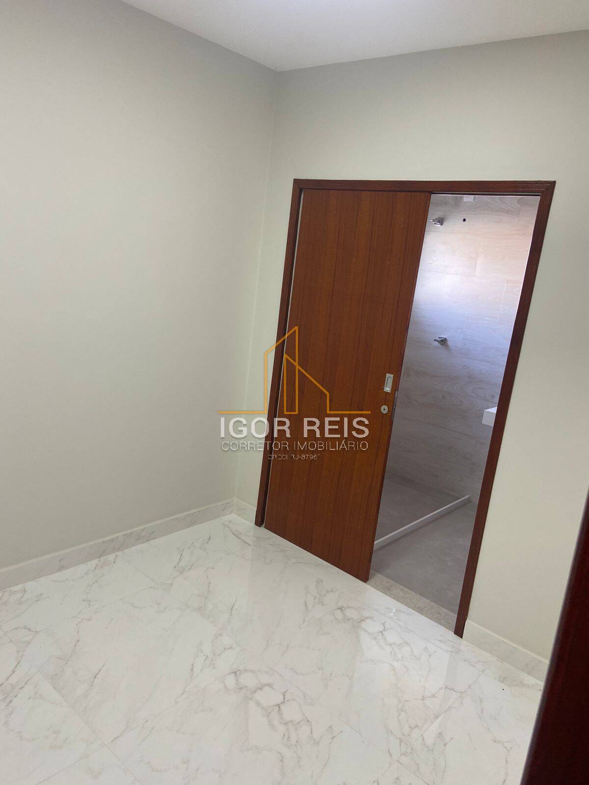 Casa de Condomínio à venda com 4 quartos, 272m² - Foto 15