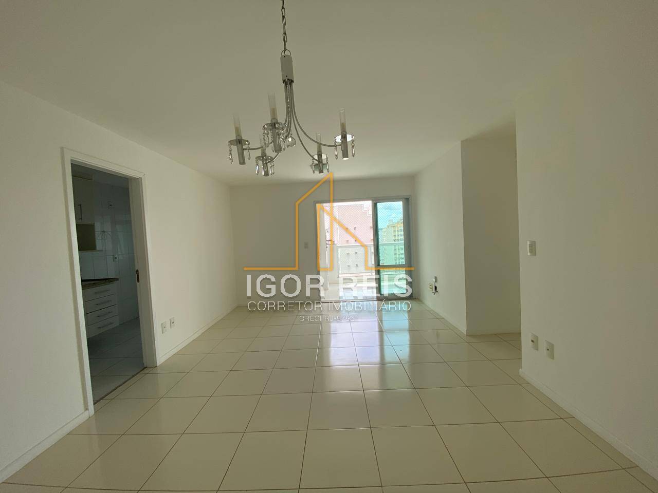 Apartamento à venda com 3 quartos, 102m² - Foto 4