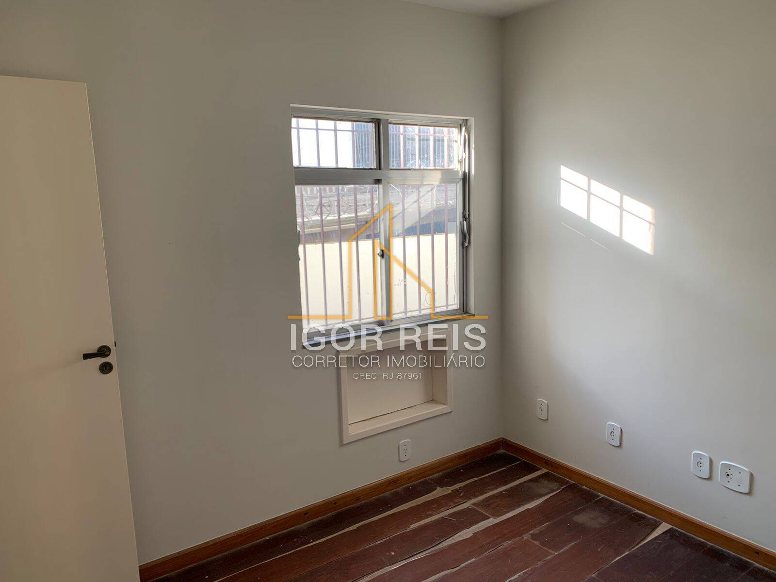 Apartamento à venda com 2 quartos, 71m² - Foto 13