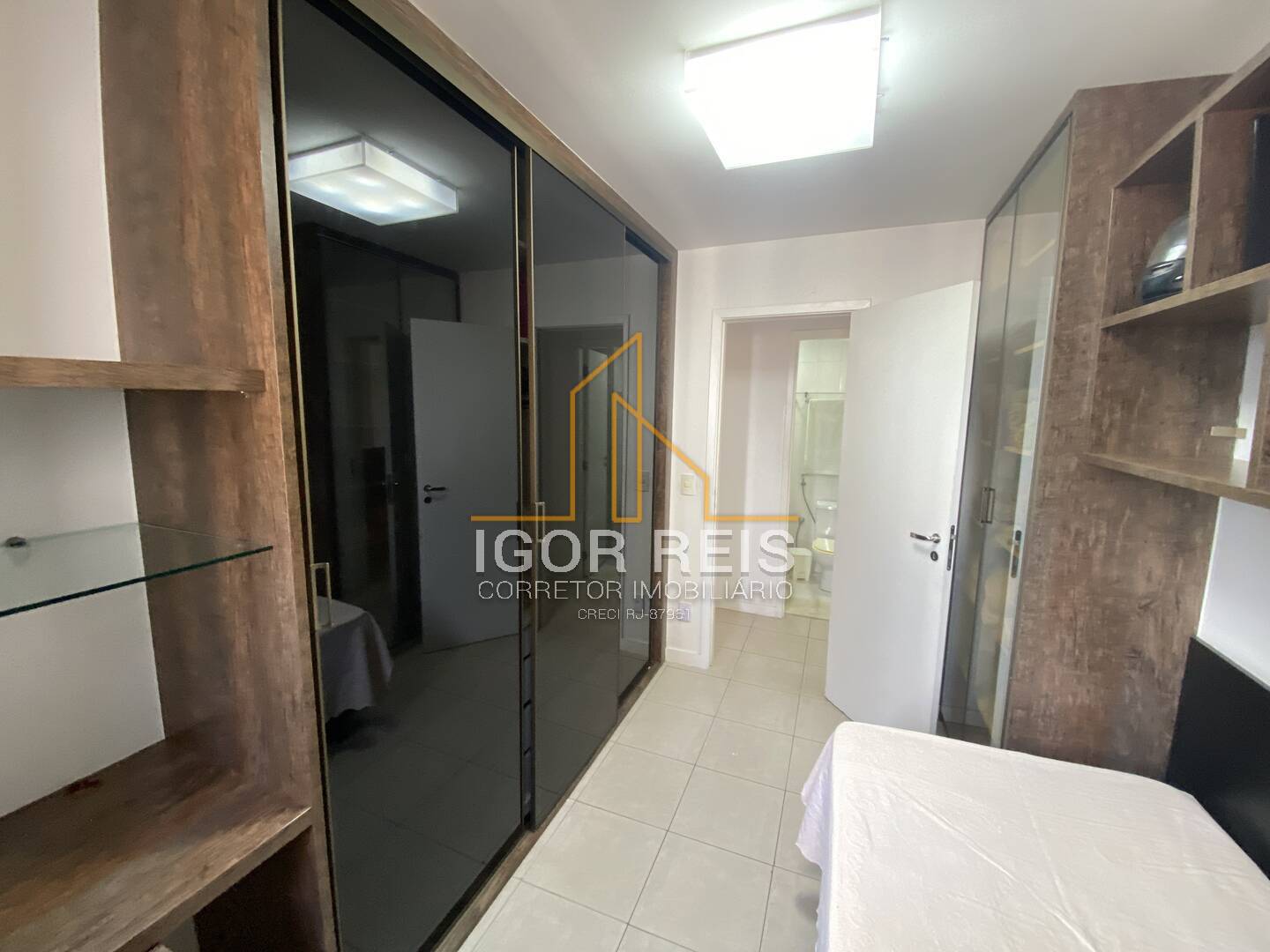 Apartamento à venda com 2 quartos, 68m² - Foto 12