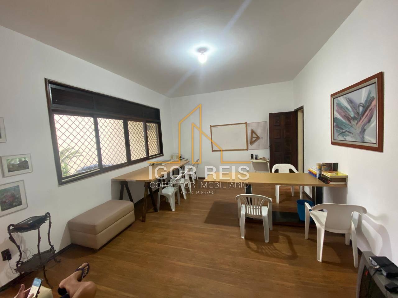 Casa à venda e aluguel com 3 quartos, 200m² - Foto 4