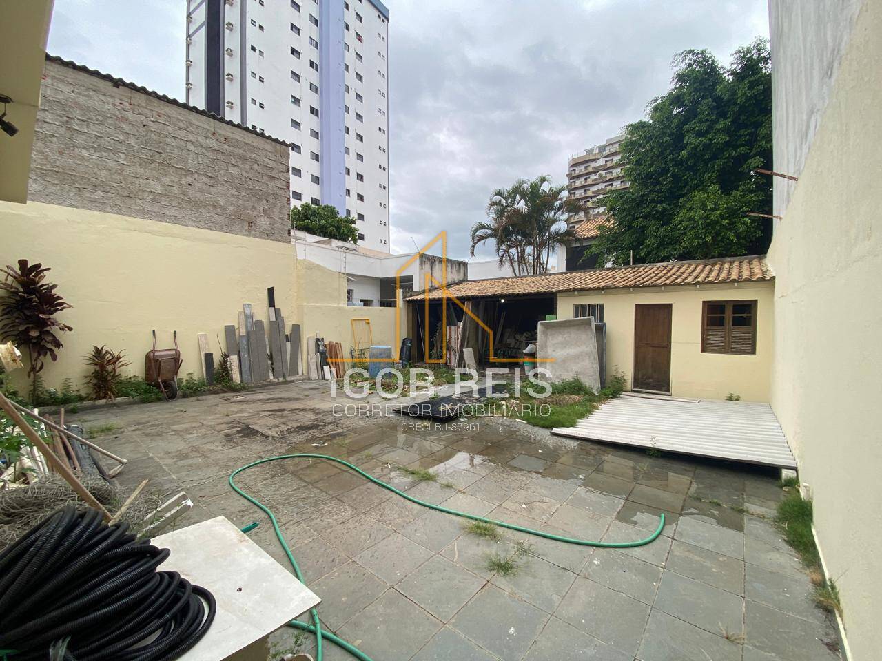 Casa à venda e aluguel com 3 quartos, 200m² - Foto 15